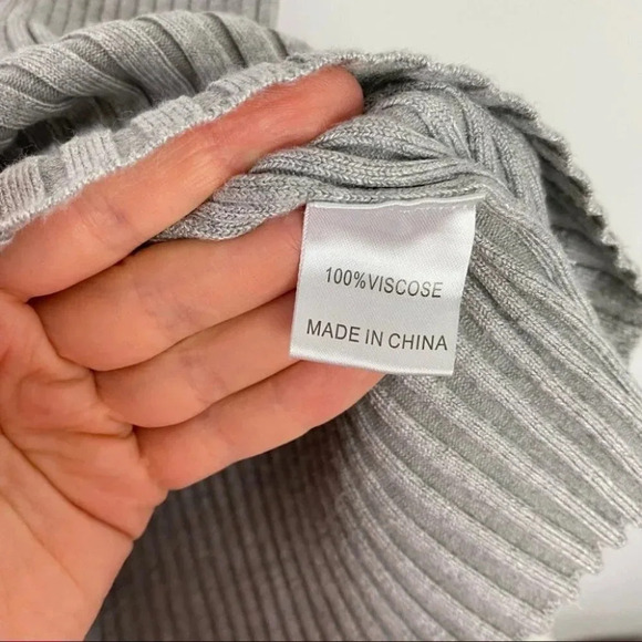 LF SEEK The Label Dress Womens Size Medium Ribbed Knit Cold Shoulder Gray Gray - Picture 5 of 6